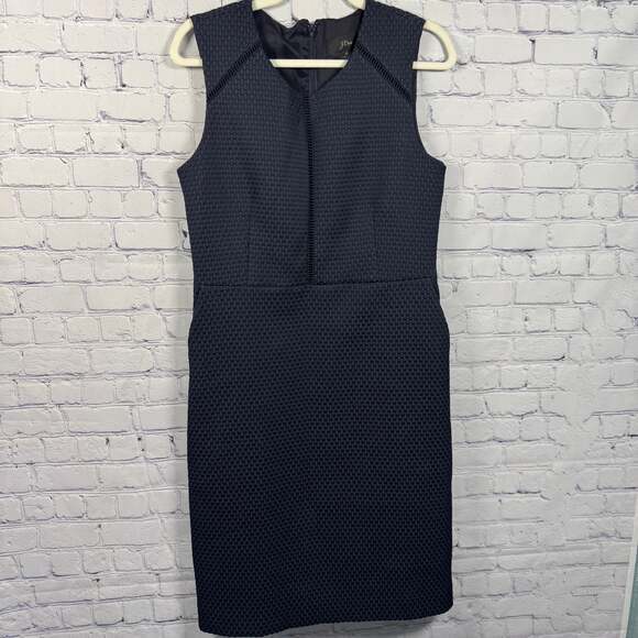 J.Crew Dresses & Skirts - J.CREW Tipped Sheath Dress In Navy Jacquard Size 10